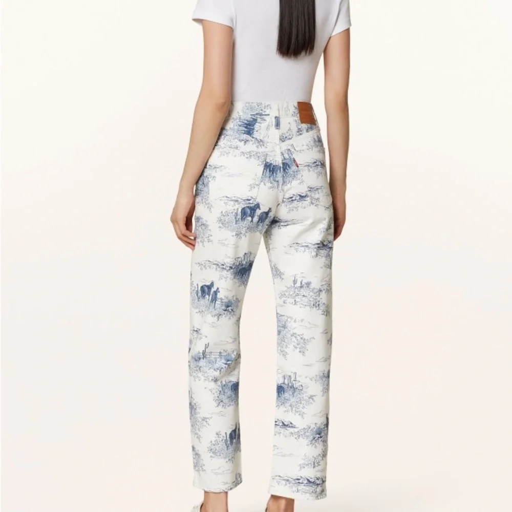 Levi's Western RIBCAGE STRAIGHT ANKLE WOMEN'S JEANS - Picture 3 of 7